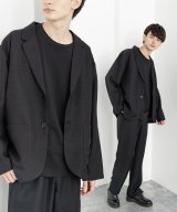 ブラック