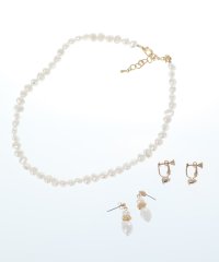 PourVous/変形パールネックレス×ピアス(イヤリングコンバーター付き)/504171110