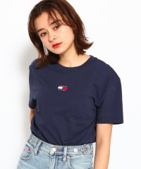 TOMMY JEANS/トミージーンズ TOMMY JEANS バッジロゴTシャツ/504188959