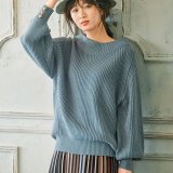 ブルー