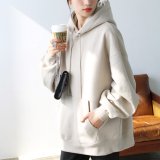 ベージュ