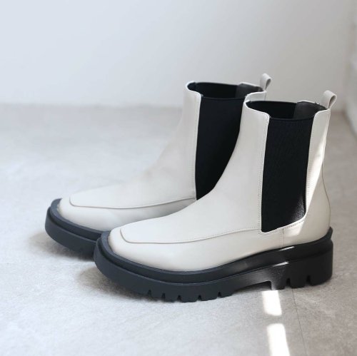 クーポン セール10 Off スクエアトゥ厚底サイドゴアショートブーツ ヴィヴィアン Vivian D Fashion クーポン セール10 Off スクエアトゥ厚底サイドゴアショートブーツ ヴィヴィアン Vivian D Fashion