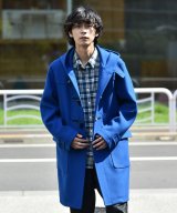 ブルー