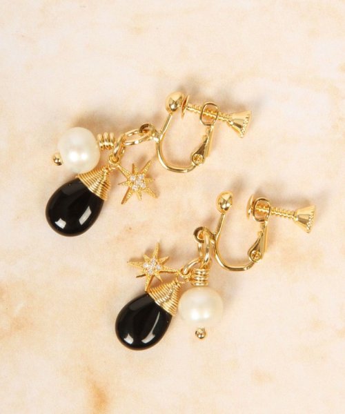 クーポン セール 40 Off 8月誕生石オニキス ガラス六芒星イヤリング ワイスチャーム Wythecharm D Fashion