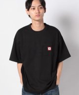 ブラック