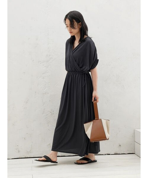 クーポン Vネックギャザーカットワンピース アメリカンホリック American Holic D Fashion クーポン Vネックギャザーカットワンピース アメリカンホリック American Holic D Fashion