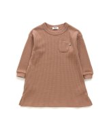 ピンク
