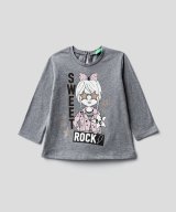 グレー