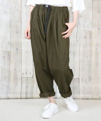 atONE/前バックルバルーンパンツ レディースファッション通販 パンツ ベージュ カーキブラック バックル ゆったりバルーンパンツイージーパンツ サーカスパンツ サルエル/504013012