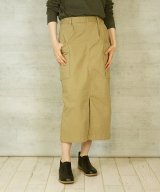 ベージュ