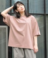 ピンク