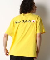 イエロー