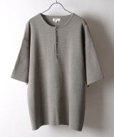 グリーン