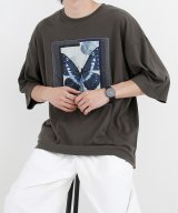 チャコールグレー