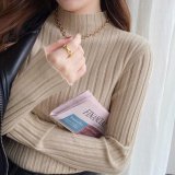 ベージュ