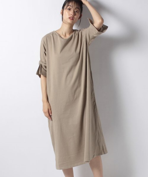 主張しすぎないひねりリボンデティールの袖口がポイント大人女子ワンピース メルローズ クレール Melrose Claire D Fashion 主張しすぎないひねりリボンデティールの袖口がポイント大人女子ワンピース メルローズ クレール Melrose Claire D Fashion