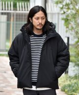 ブラック