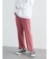 ピンク