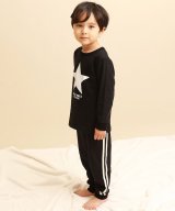 ブラック