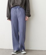 ブルー