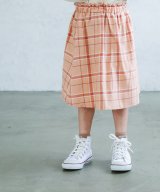 ピンクベージュ