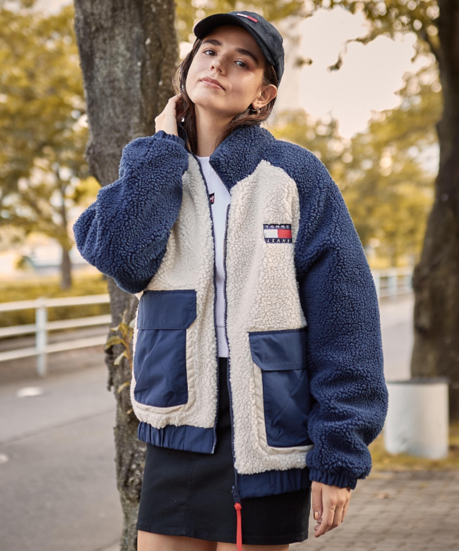 トミー TOMMY JEANS ボア セットアップ-