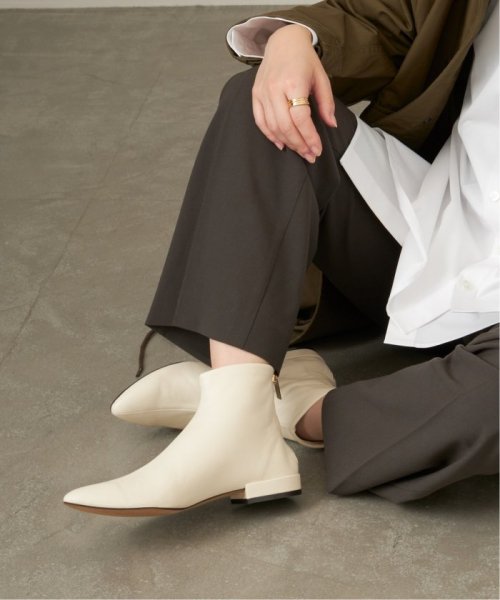 GRISE レザーポインテッドソフトショートブーツ◆