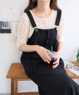 ブラック