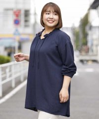 eur3/【大きいサイズ】フリルネックチュニック/504283379