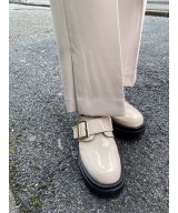 アイボリー