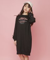 ブラック