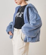 ブルー
