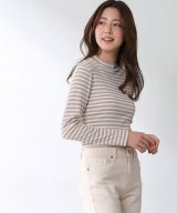ベージュ