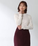 アイボリー
