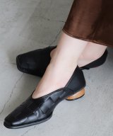 ブラック