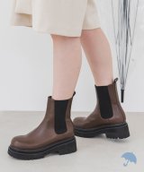 ブラウン