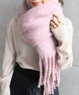 ピンクベージュ