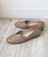 ダークグレージュ