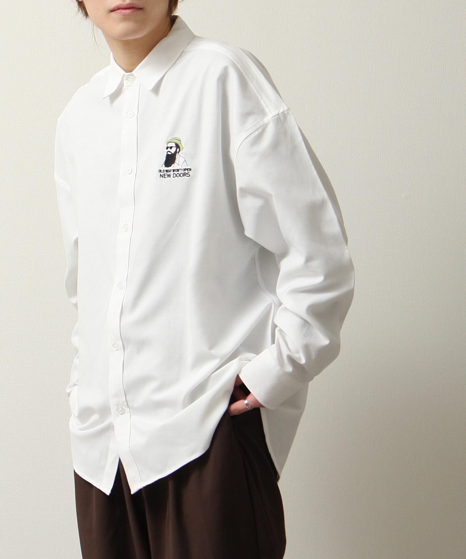 q21－012－12d】ワンポイント刺繍長袖シャツ(504334108) | ジップ 