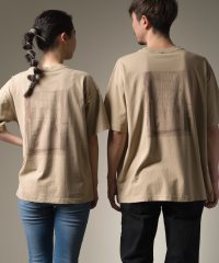 OMNES/【BRANDALISED&times;OMNES】 ユニセックス プリント半袖Tシャツ バンクシー Banksy/504336497