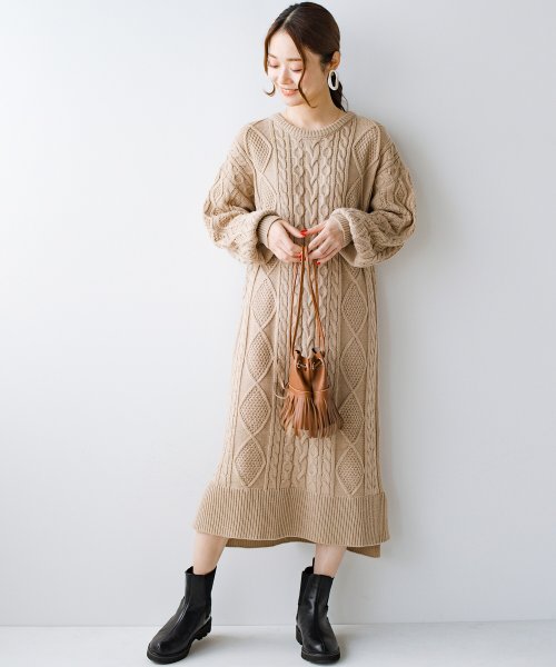 ゆるりと着るだけでさっとコーデが決まる 女子のかわいげを２割増しにするケーブルニットワンピース ハコ Haco D Fashion