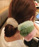 ベージュ