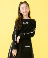 ブラック