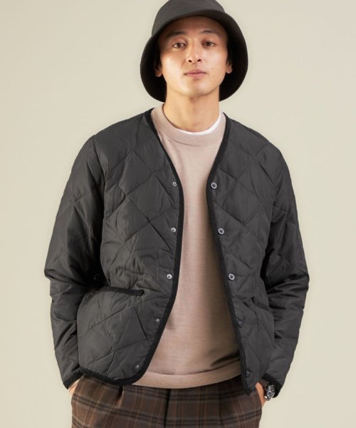 【WEB限定】 < TAION (タイオン)> Vネック ダウン ジャケット