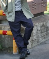 ネイビー