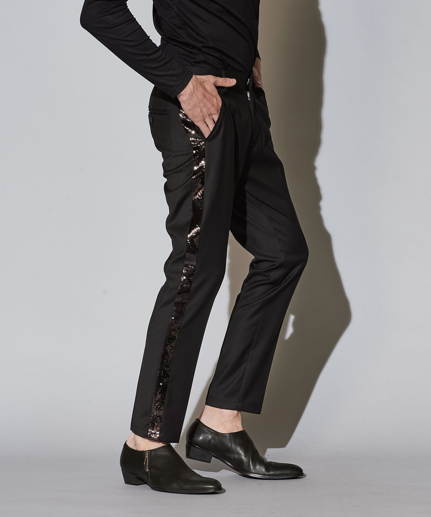 Ribbon Pants－EVIL Artwork by