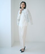 アイボリー