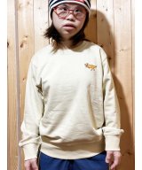ベージュ