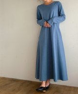 ブルー