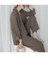 グレージュ